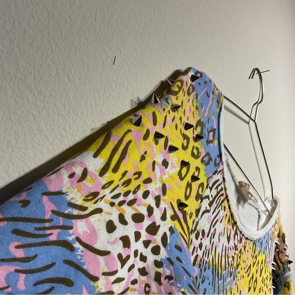 L’atiste Size M Tye Die Animal Print Sweater With Spiked Shoulders Slouchy - Picture 5 of 8